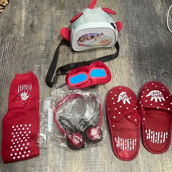 Kids Travel set - Picture 1 of 9
